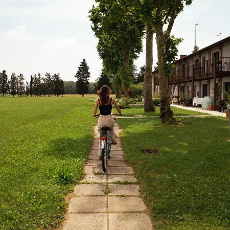 Country house Residenze Di La' Dal Fiume *