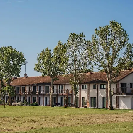 Residenze Di La' Dal Fiume Каорле