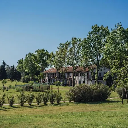 Residenze Di La' Dal Fiume Country house