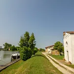 Hotel apartamentowy Residenze Di La' Dal Fiume 3*