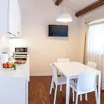Residenze Di La' Dal Fiume Hotel apartamentowy