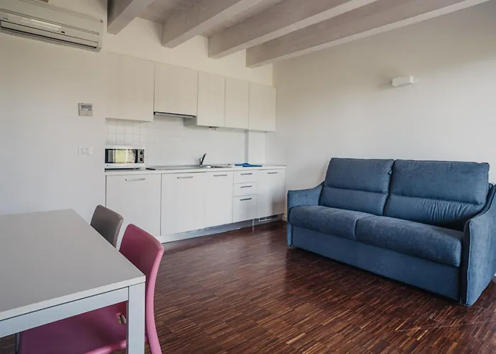 アパートホテル Residenze Di La' Dal Fiume カオルレ