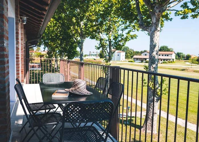 Residenze Di La' Dal Fiume 3* カオルレ